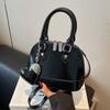 Bolsa de Concha Vintage Nova Primavera 2026 Popular Bolsa de Ombro Único Transversal Bolsa de Mão Fashionável Única Estilosa Bolsa Feminina Tendência