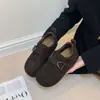 Sapatos femininos de couro estilo retrô britânico, nova coleção outono 2026, mocassins de sola grossa para o dia a dia, sapatilhas Mary Jane, estilo casual