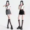 Saia Curta Cinza Estilo Coreano Feminina 2024 Nova Primavera e Verão Conjunto Cintura Alta Pequena Slim Linha A Meia Saia