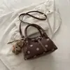 Bolsa feminina retrô e minimalista, nova coleção outono 2026, estilosa e elegante, adequada para o trabalho, bolsa de ombro e bolsa tote