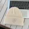 Chapéu de Lã Tendência Coreana Letra R Dopamina Inverno Quente Proteção de Orelha Gorro Feminino Outono e Inverno Viagem Versátil Chapéu de Tricô