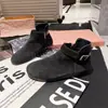 2026 Estilo Coreano Invierno Nuevo Hebilla Metálica Ante Birkenstock Zapatos Piel Suave Suela Plana Botas de Moda Botines Retro Zapatos de Mujer