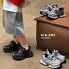 Otoño 2026 Nuevos Zapatos Deportivos para Niños Tendencia de Moda Malla Transpirable Suela Gruesa Niños y Niñas Zapatos de Papá Suela Suave