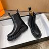 Botas Martin de Solado Grosso Femininas 2024 Outono e Inverno Botas Chaminé Estilo Britânico Chelsea Botins Curtos de Solado Grosso com Aumento de Altura