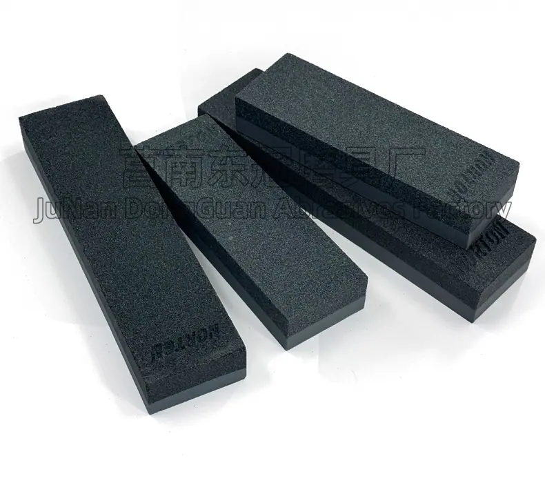 黑色碳化硅双面油石 black silicon carbide sharpening stone，野人头钟表磨刀石，家用厨房户外油石磨刀石塑料底座，200X50X25MM，150X50X25MM，8X2X1”，6X2X1磨刀器套装120#240#，180#320#800#1000#精磨粗磨细磨跨境外贸，精磨油石，粗磨，细磨，跑江湖，摆地摊，菜刀剪刀屠宰刀，大号小号油石，魔石，陶瓷免烧油石 批发工厂定制 厂家磨刀神器 定角 地摊货源 跑江湖 磨刀工具 磨刀石天然 磨刀架 迷你 陶瓷磨刀棒 商用磨刀石 knife 手持磨刀 磨刀石日本 磨刀石底座 砥石 粗磨 细磨 精磨 单面 迷你 磨刀石套装，跨境外面油石，亚马逊油石，超精油石。精磨抛光 超细 细磨 开刃