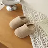 Zapatos de algodón para exteriores para niñas, inspirados en la dopamina, con forro polar, cálidos y elegantes, colección otoño/invierno 2026, pantuflas de algodón slip-on lindas y versátiles