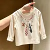 Camiseta estampada de manga comprida com gola alta e laço, estilo novo e moderno para meninos, corte solto, gola redonda, para o verão