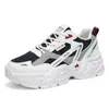 Sapatos Masculinos Outono Novo Sapatos de Malha Respirável Sapatos Masculinos da Moda Versátil de Sola Grossa com Aumento de Altura Esportivos Casuais Sapatos de Pai para Homens