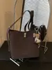 Bolsa Grande Retrô de Grande Capacidade para Uso Diário e Trabalho para Mulheres 2025 Nova Estilo de Inverno Bolsa Transversal Bolsa Saco de Ombro Único