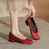 Zapatos de Mujer Jingang ZX35108 Mary Jane de Punta Cuadrada Moda Nueva 2026 Zapatos de Tacón Grueso Versátiles de Tacón Medio