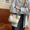 Bolso Pequeño para Mujer 2025 Nuevo Estilo Simple y a la Moda Bolso de Mujer Estilo Coreano Versátil Estilo Extranjero Bolso Bandolera de un Solo Hombro Bolso de Mano Tipo Cubo