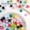Accesorios acrílicos para cuentas cuadradas coloridas de agujero grande hechas a mano, accesorios para collares y ropa, materiales para accesorios de abalorios hechos a mano al por mayor