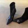 Fivela de Cinto de Design Exclusivo Botas Curtas Bico Fino Salto Agulha para Mulheres, Efeito Emagrecedor, Zíper Traseiro, Botas de Moda de Salto Alto