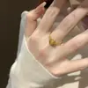 Nuevo Anillo de Rosa de Vid de Espinas para Mujer, Elegante, Lujo Ligero, Moderno, Versátil, Diseño de Nicho, Anillo Abierto Ajustable