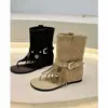 Sandálias de Tira Fina com Franjas e Aumento de Altura, Estilo Verão 2026, Nicho Vintage, para Mulheres, Botas Western com Fivela de Cinto, Estilo Férias