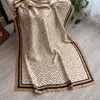 Bufanda de Seda de Alta Calidad para Mujer 2025 Imitación de Seda Cinta Larga Decoración Bufanda Protectora del Sol Bufanda Versátil Explosiones
