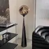 Lámpara de pie de lava nórdica en stock transfronteriza, alto valor estético, accesorio de iluminación creativo decorativo y artístico para la sala de estar junto al sofá