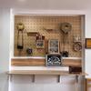 Estante de pared con agujeros en forma de arco de madera maciza, estante de madera para colgar en la pared, estante de almacenamiento, combinación de accesorios, estante de exhibición
