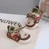 Outono 2026 Novos Sapatos Infantis Solado Macio Sapatos de Bebê Superfície de Couro Sapatos Esportivos Sapatos para Caminhada Infantil Sapatos Individuais para Meninos