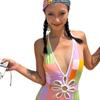 Nuevo traje de baño de una pieza de moda, estilo simple y fresco con flores huecas en colores arcoíris, traje de baño sexy de alta gama para vacaciones en la playa.