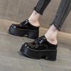 Sapatos Pequenos de Couro Slip-On, Estilo Britânico, Femininos 2026 Primavera Novos Couro Envernizado Superfície Espelhada Sola Grossa Salto Ultra Alto 11cm Tendência da Moda