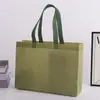 Sacolas não tecidas personalizadas para atacado, podem ser impressas com logotipos, sacolas de embalagem para lojas de roupas, sacolas de compras reutilizáveis não tecidas ecológicas