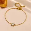 Dongguan Acero de Titanio Joyería para Mujer Lujo Ligero Nicho Simple Moda Aretes de Mariposa Pulsera Collar Traje de Joyería
