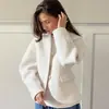 Abrigo de Lana Gruesa Transfronterizo Europeo y Americano para Mujer, Nuevo Diseño Otoño e Invierno 2026, Top de Color Sólido con Cuello en V Estilo Chanel