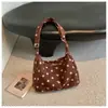 Bolso de hombro de lunares estilo coreano para mujer, nuevo modelo 2026, bolso tote de gran capacidad para el día a día, bolso cruzado simple y versátil