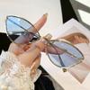 Gafas de Sol Personalizadas Estilo Hip-Hop Europeo y Americano Montura Completa de Metal Amarillo Montura Recortada Triángulo Ojo de Gato Gafas de Sol para Mujer