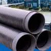 Buscando una fábrica para personalizar tuberías de plástico de polietileno de alta densidad (HDPE) de pared hueca con acero de refuerzo, con alta rigidez anular y resistencia al envejecimiento, específicamente para aplicaciones de alcantarillado con tubería de HDPE subterránea.