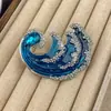 Broche Criativo Novo Estilo Luxo Leve em Forma de Onda Versátil Vintage Broche Pin para Blazer Feminino Acessório