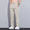 Pantalones Casuales Rectos Ajustados de Lujo Ligero para Hombre Primavera 2026, de Moda, Sencillos, Versátiles, Adelgazantes, Pantalones Ligeros de Negocios para Hombre