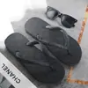 Chanclas clásicas de goma con relieve para hombre y mujer, sandalias de playa antideslizantes para el hogar y uso exterior, chanclas de dedo con suela suave, talla extra grande