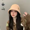 Estilo Coreano Otoño e Invierno Nuevo Sombrero para Mujer de Felpa Estilo Pescador Color Sólido Casual Cálido Engrosado Moda Sombrero Cubeta Fabricante Mayorista