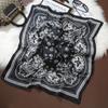 Pañuelo Cuadrado Pequeño para Mujer 70x 70 Corea del Sur Combinación Total Decorativo Traje Camisa Pañuelo Profesional Cuello Pañuelo Delgado