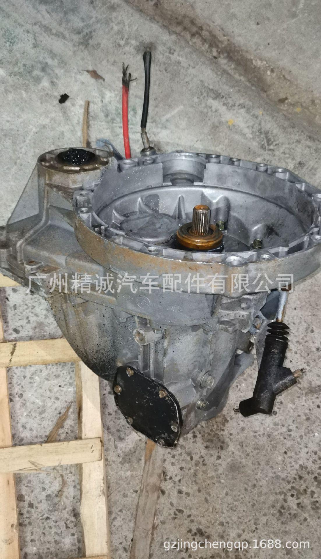 2010华泰圣达菲1.8T手动波箱4