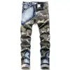 2023 nuevos jeans para hombre al por mayor ajustados elásticos costura de camuflaje combinación de colores jeans pitillo para hombre moda 3132