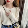 Camiseta básica de cuello redondo para mujer para otoño e invierno, escote bajo, de alta gama, elegante, a la moda, moderna, top de manga larga para usar debajo de un impermeable.