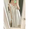 Estilo Francés Deseo Puro Blanco Perla Sensación de Lujo Acolchado Blanco Floral Conjunto de Pijama/Bata
