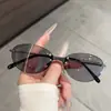 Óculos de Sol Metálicos Ovais Estilo Hip Hop Retrô Coreano para Mulheres Proteção Solar Óculos Sem Aro Armação Pequena de Alta Qualidade Óculos de Cor Clara