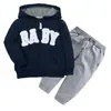 Conjunto de Duas Peças para Bebê Primavera e Outono Jaqueta Suéter de Manga Longa Calça Conjunto para Meninos e Meninas Roupa com Zíper e Capuz para Bebê