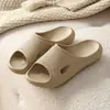 Sandalias de verano nuevas para mujer GGGLU Sunshine Road con suela suave de EVA para una sensación cómoda, adecuadas para el hogar y uso en interiores, con soporte para el arco, pantuflas unisex sin cordones
