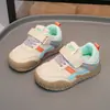 Zapatos Infantiles 2026 Primavera Nuevo Estilo Zapatos de Entrenamiento Alemanes Zapatos Deportivos Transpirables para Niños Zapatos Casuales Versátiles para Niños y Niñas