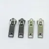 Nº 5 acabamento gun metal brilhante puxador inferior tipo pistola pendurado em estoque peça de puxador de zíper bagagem roupa agora fornecimento direto da fábrica