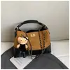 Bolso de Mano Retro Sencillo Bolso Cubo para Mujer 2026 Nuevo Estilo Bolso Tote con Cadena de Rombo Bolso de Hombro Único Bolso Cruzado Lujo Ligero