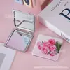 Espejo Plegable Compacto de Cuero con Forma de Rosa Espejo Plegable Rectangular para Maquillaje Espejo Detallado para Maquillaje [Suministro del Fabricante] Espejo