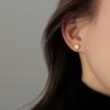 Acero de titanio libre de sueño palabra de la suerte exquisita hebilla de tornillo pequeña pendientes para mujer pendientes de lujo ligero que no se decoloran pendientes de moda