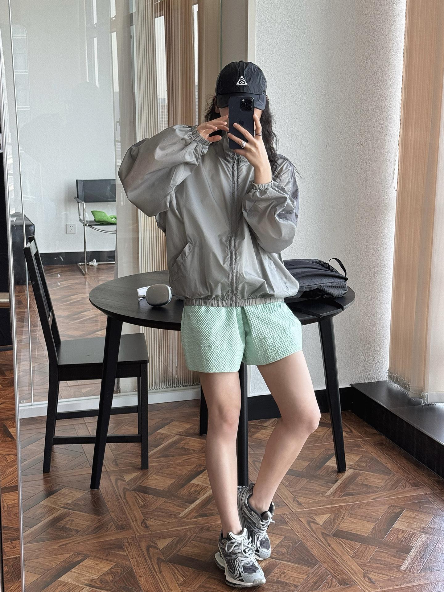 2E5E3FE5-3820-4F7A-9C52-84A32E