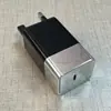 Cargador de Teléfono Móvil Estándar Británico 5V2A Tableta Auriculares Bluetooth Altavoz Cabezal de Carga USB Lámpara de Escritorio LED Adaptador de Corriente
